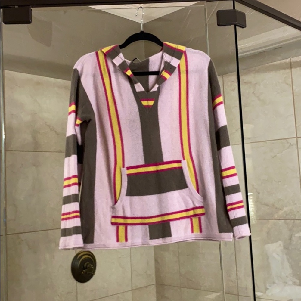 Cashmere goodie sweater
